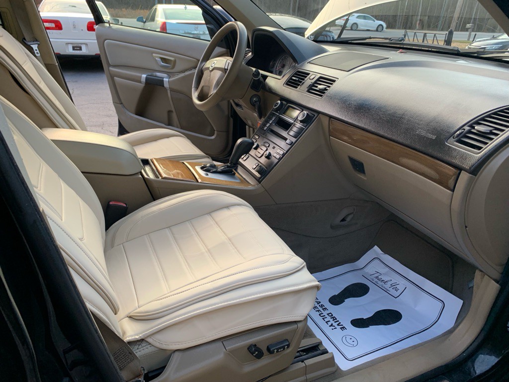 2010 Volvo XC90 Image 9