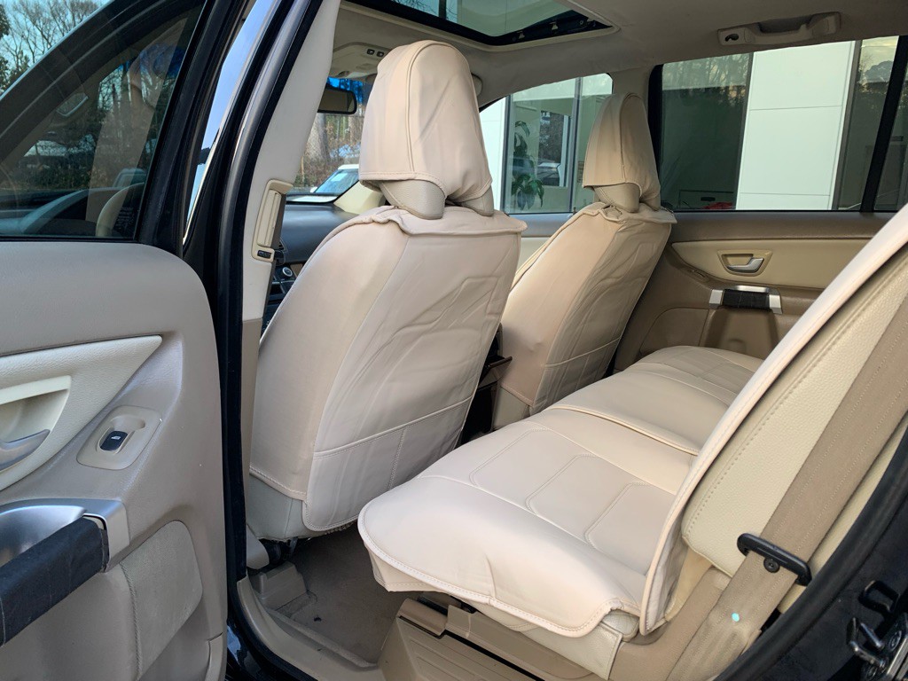 2010 Volvo XC90 Image 11