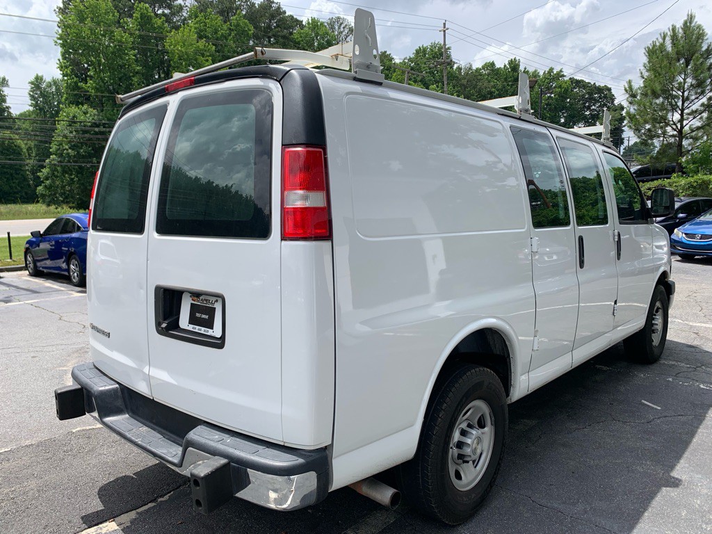 2020 Chevrolet Express Image 6