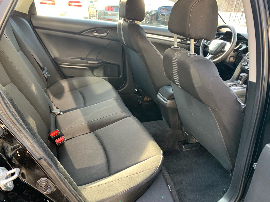 2018 Honda Civic Image 11