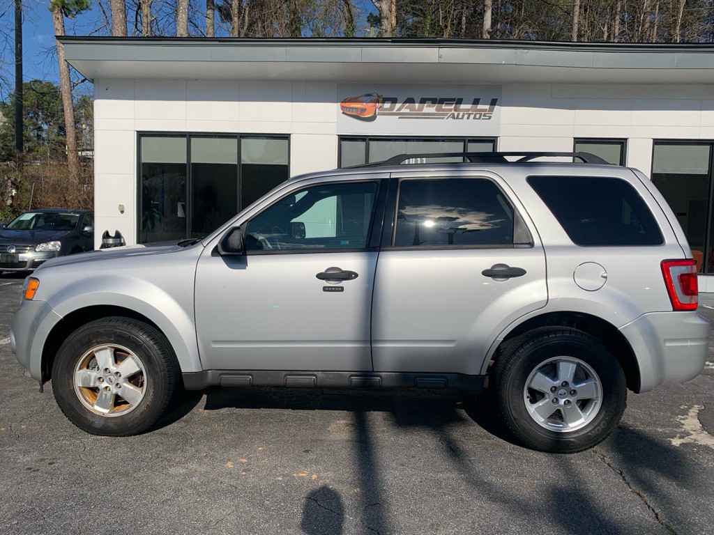 2011 Ford Escape Image 2