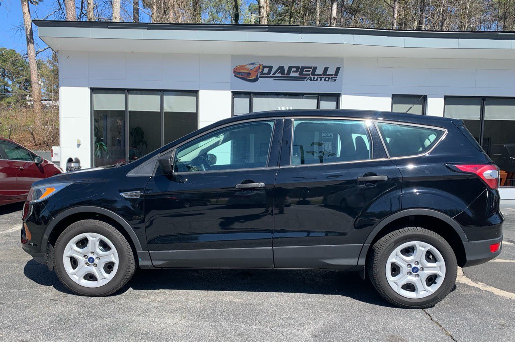 2017 Ford Escape Image 2