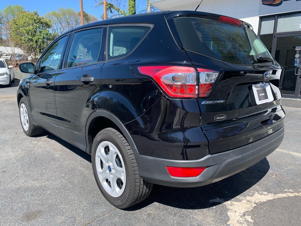 2017 Ford Escape Image 3