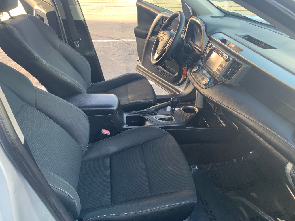 2013 Toyota Rav4 Image 9