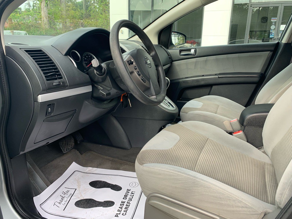 2012 Nissan Sentra Image 9