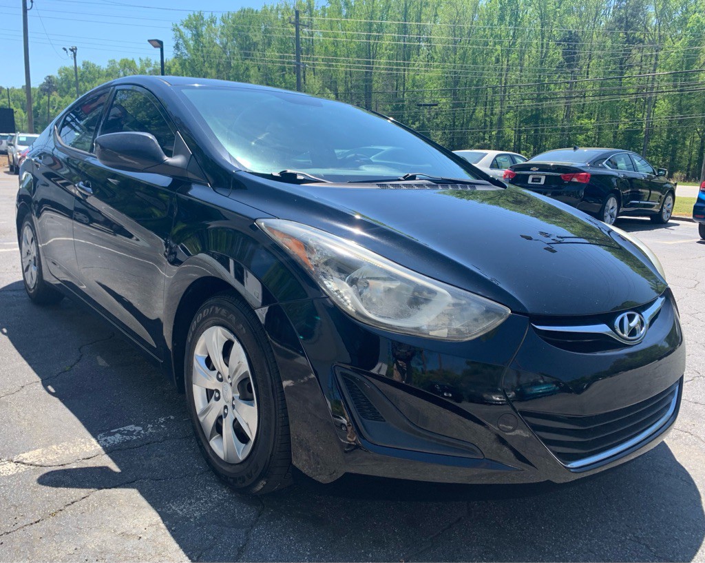 2016 Hyundai Elantra Image 1