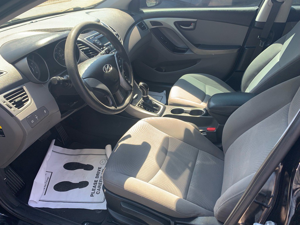 2016 Hyundai Elantra Image 9