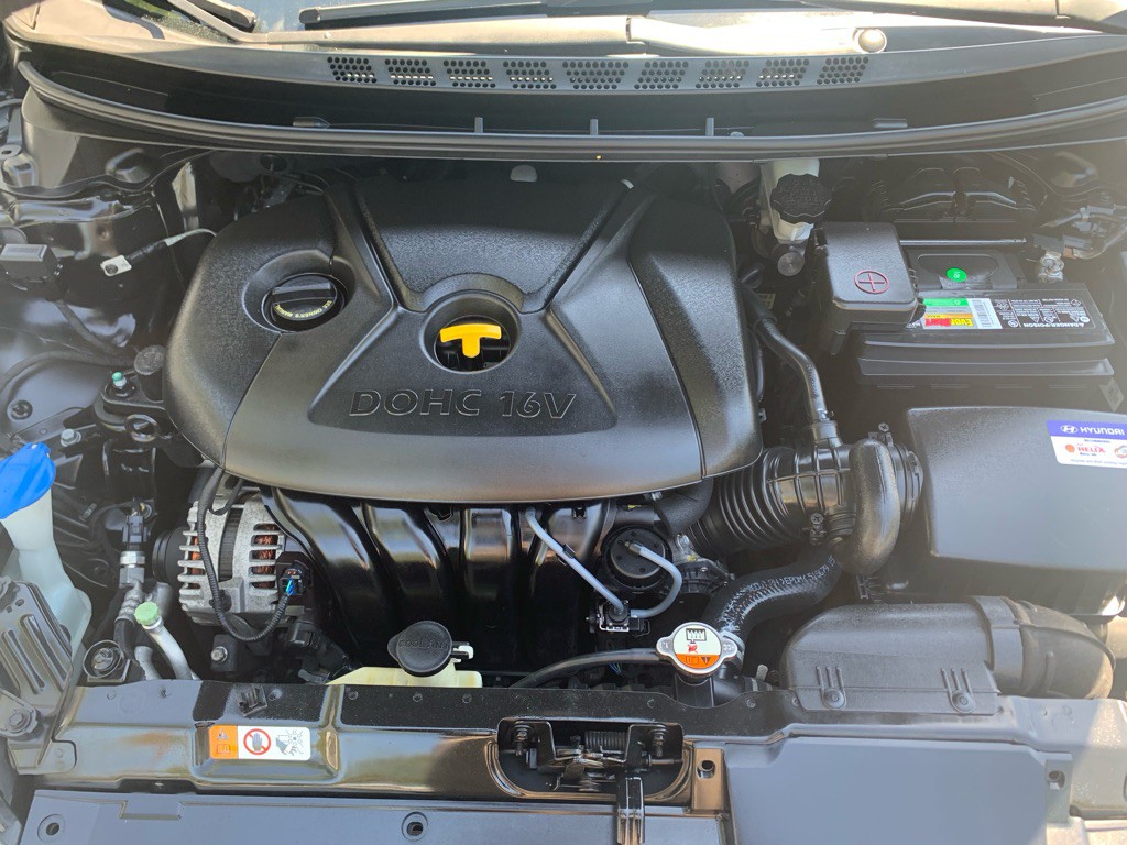 2016 Hyundai Elantra Image 13