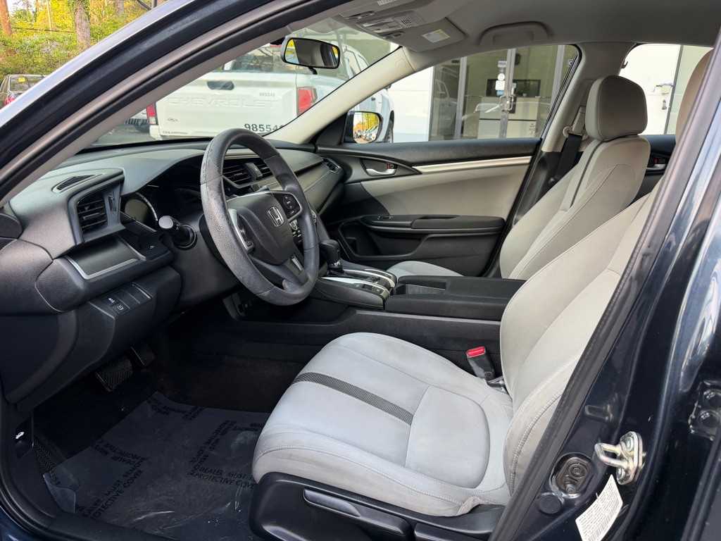 2017 Honda Civic Image 7