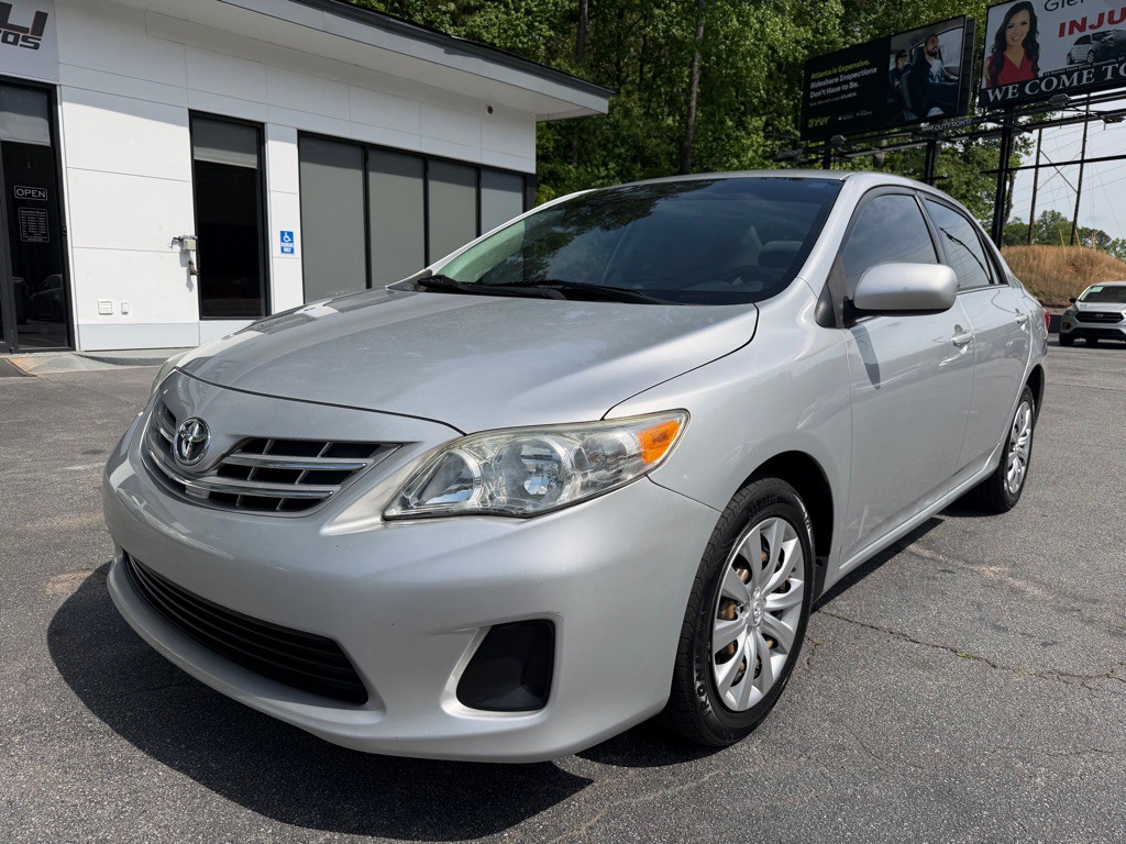 2013 Toyota Corolla Image 1