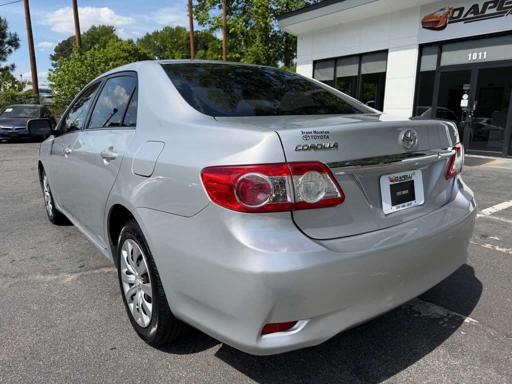 2013 Toyota Corolla Image 3