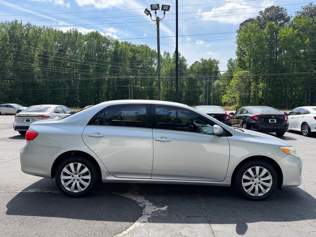 2013 Toyota Corolla Image 5