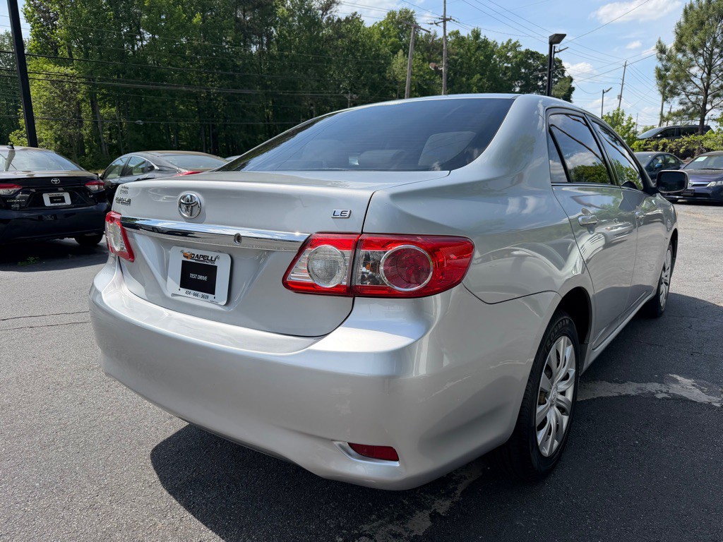2013 Toyota Corolla Image 6