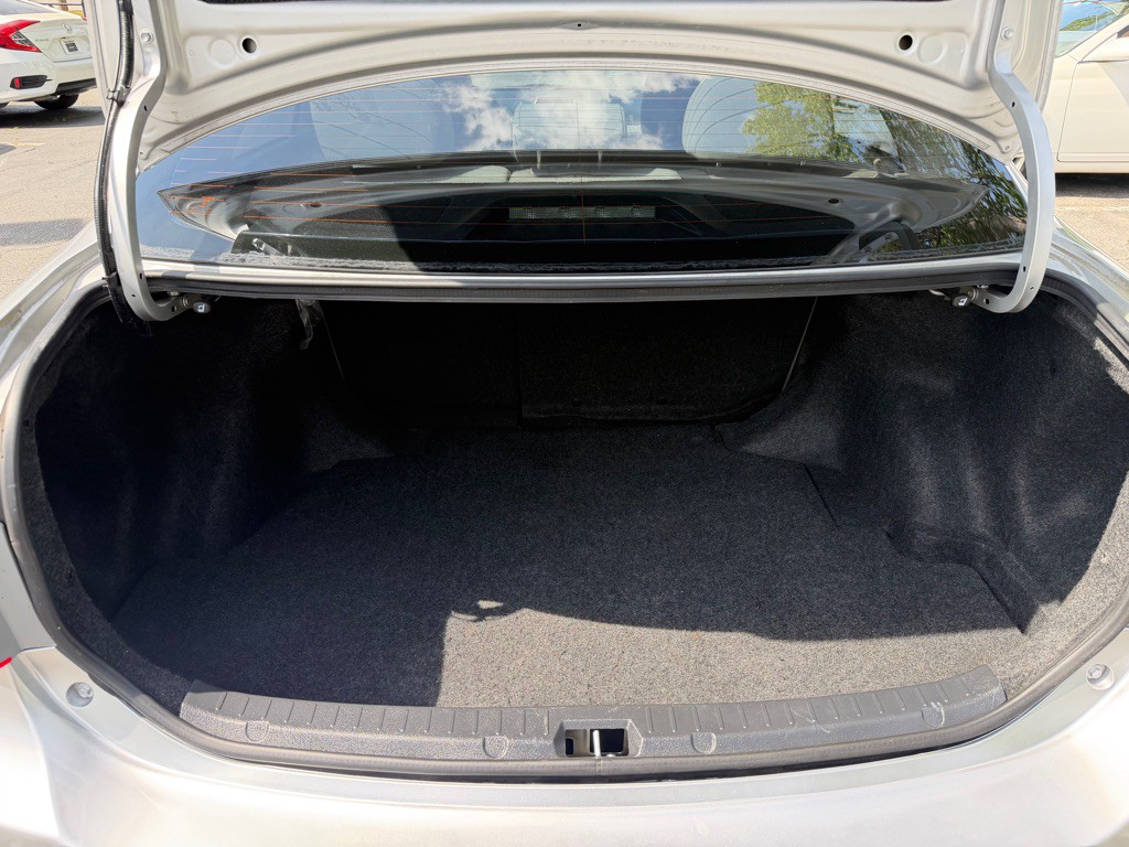 2013 Toyota Corolla Image 13