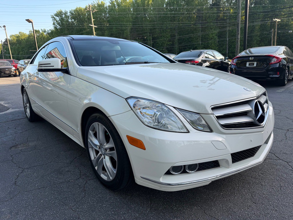 2011 Mercedes-Benz E-Class Image 4