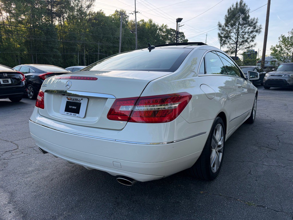 2011 Mercedes-Benz E-Class Image 6