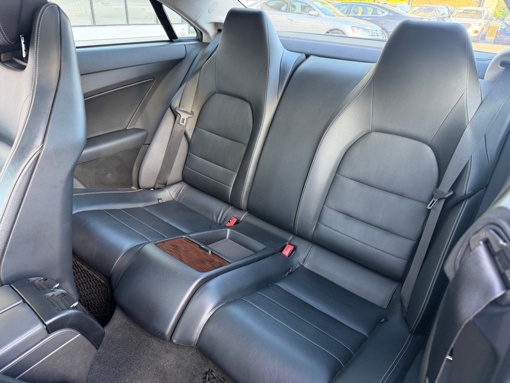 2011 Mercedes-Benz E-Class Image 10