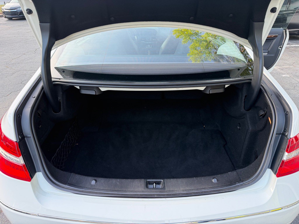 2011 Mercedes-Benz E-Class Image 13