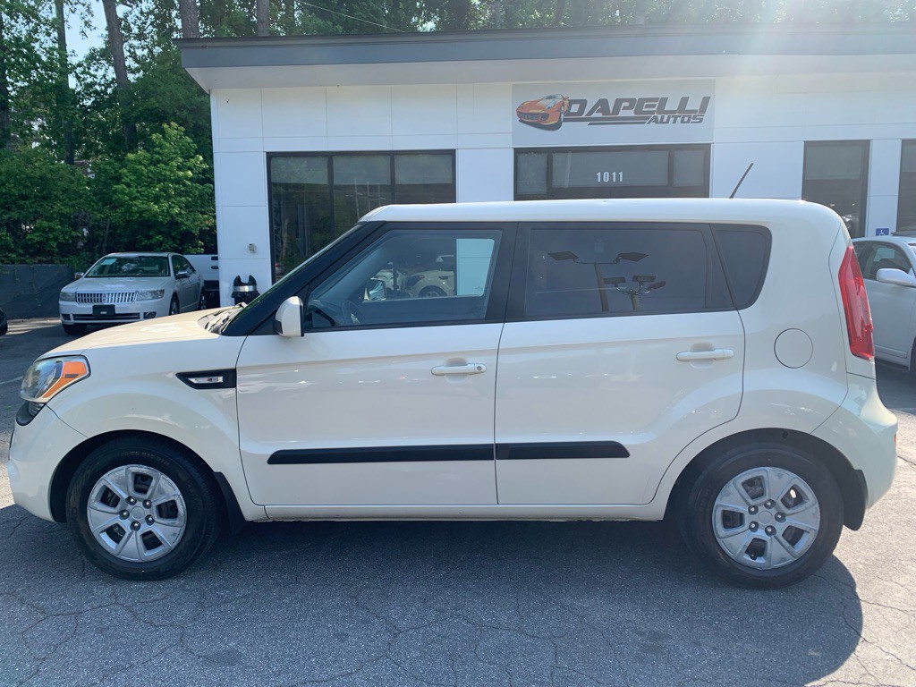 2013 Kia Soul Image 2