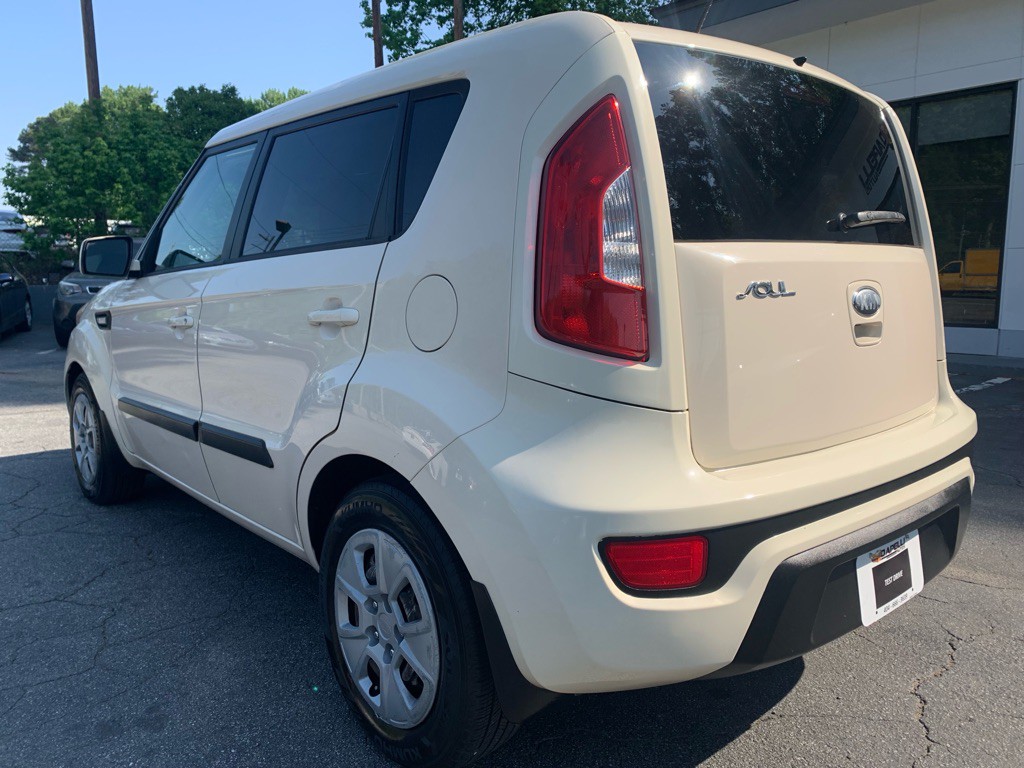 2013 Kia Soul Image 3