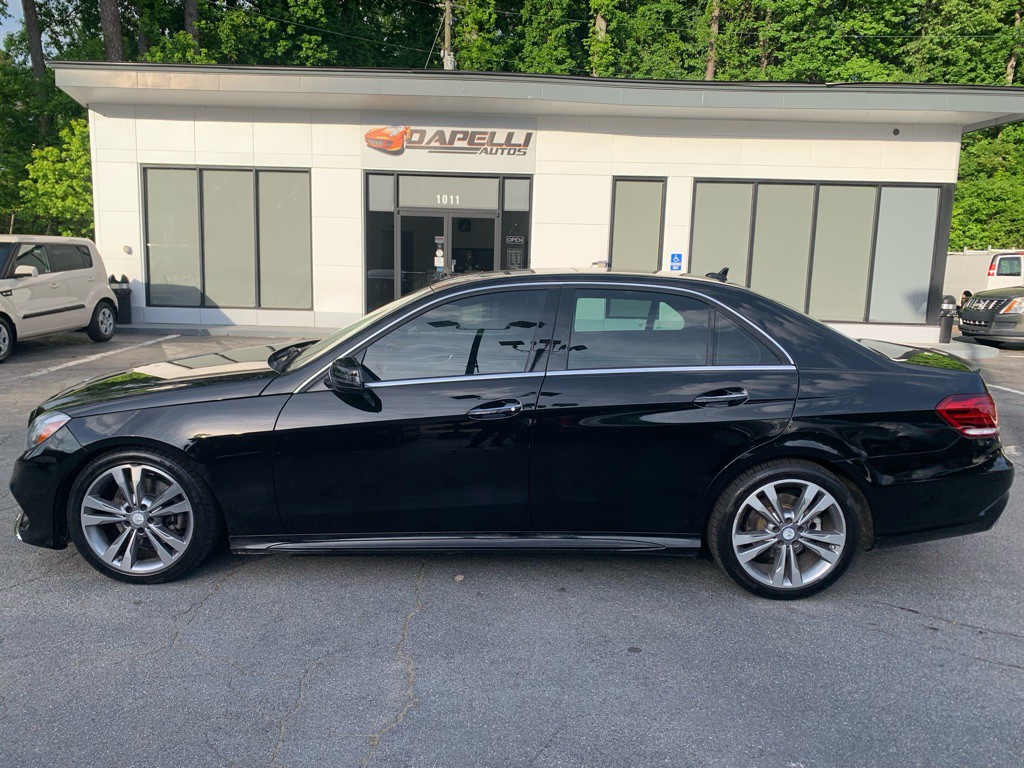 2016 Mercedes-Benz E-Class Image 2