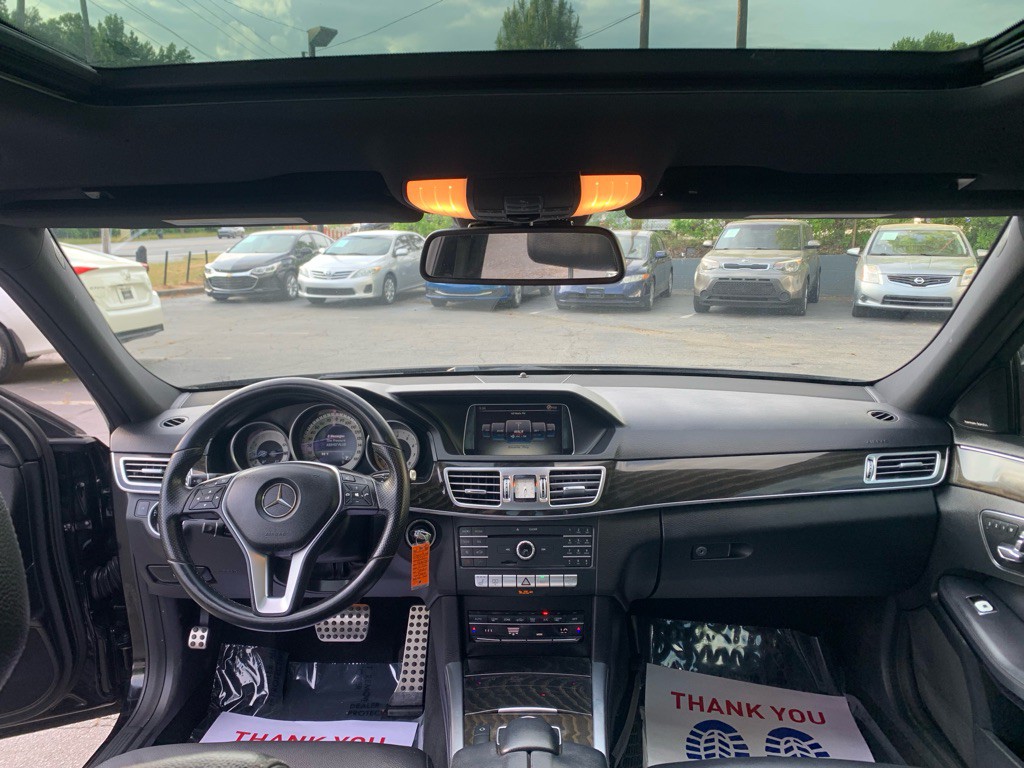 2016 Mercedes-Benz E-Class Image 8