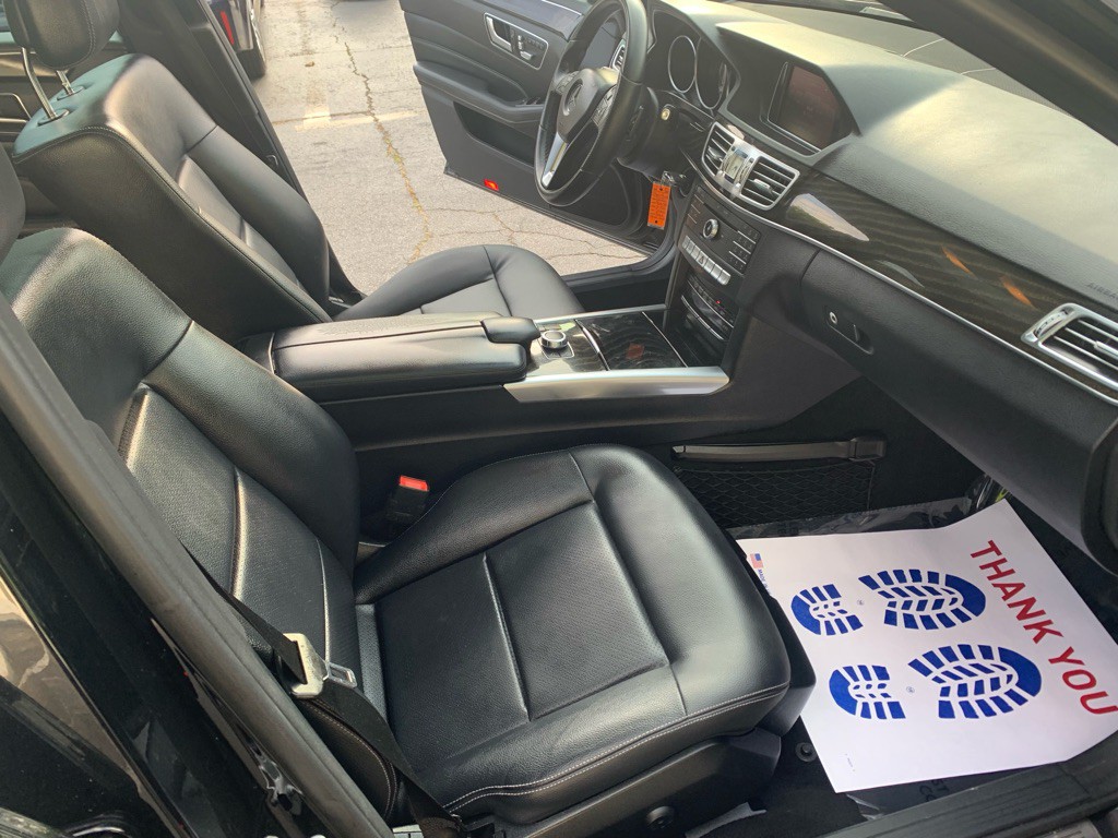 2016 Mercedes-Benz E-Class Image 9