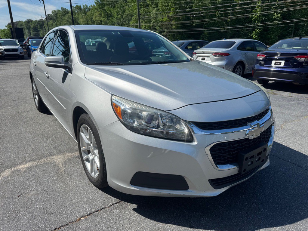 2015 Chevrolet Malibu Image 1