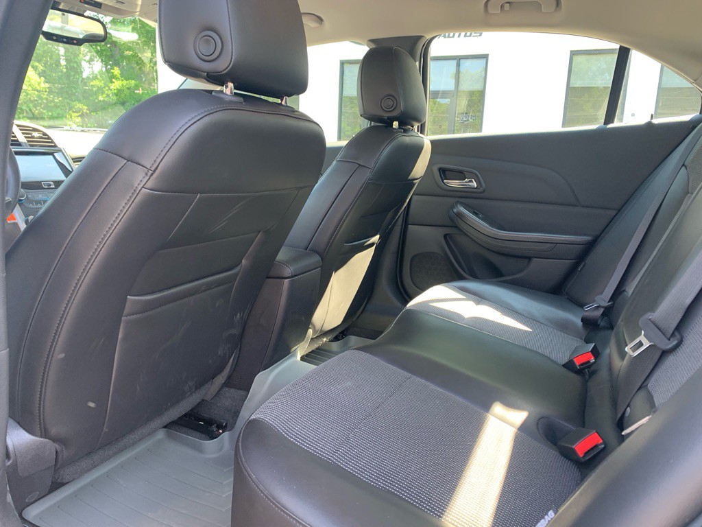 2015 Chevrolet Malibu Image 10