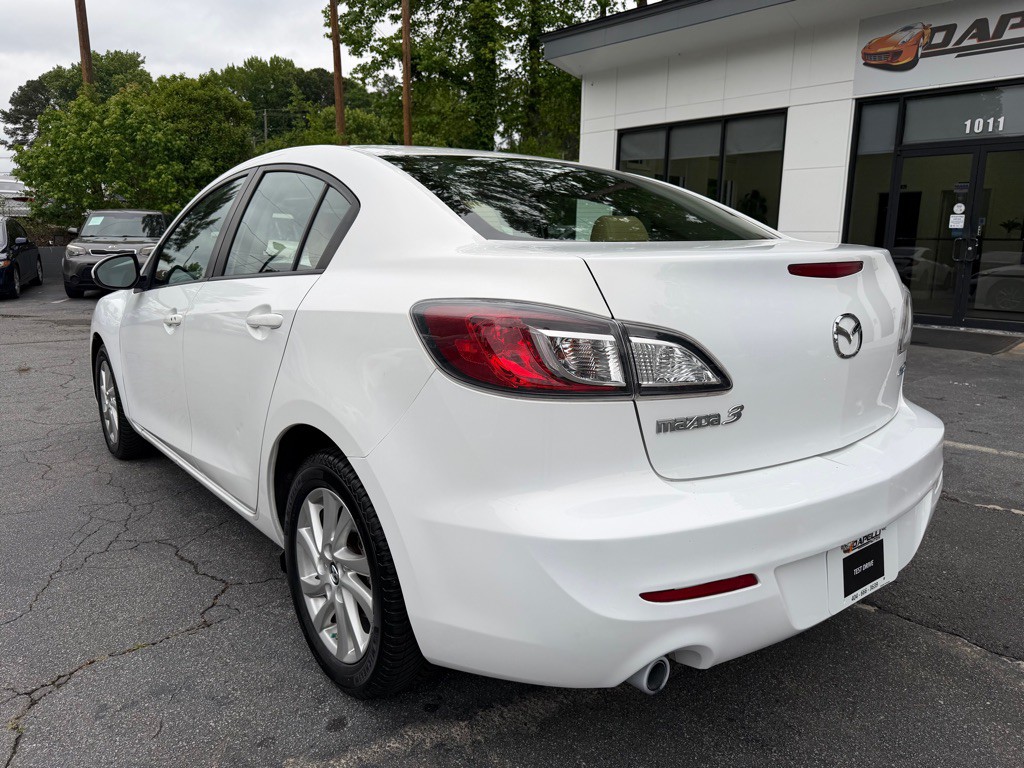2013 Mazda Mazda3 Image 3