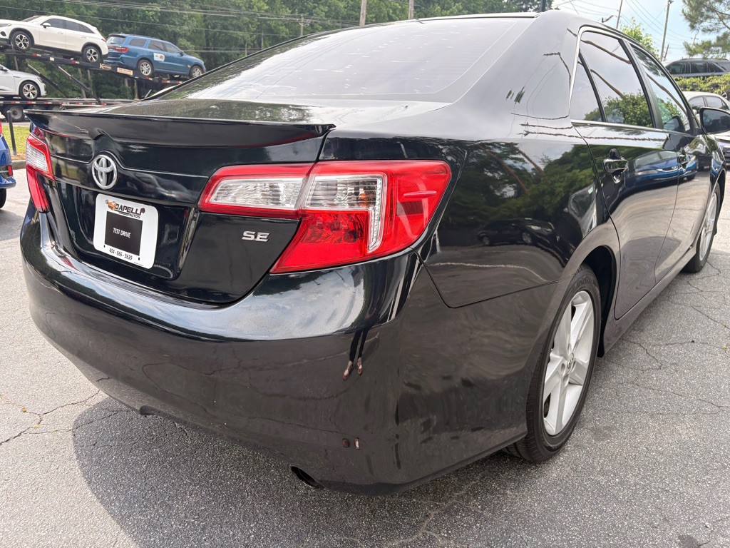 2012 Toyota Camry Image 3