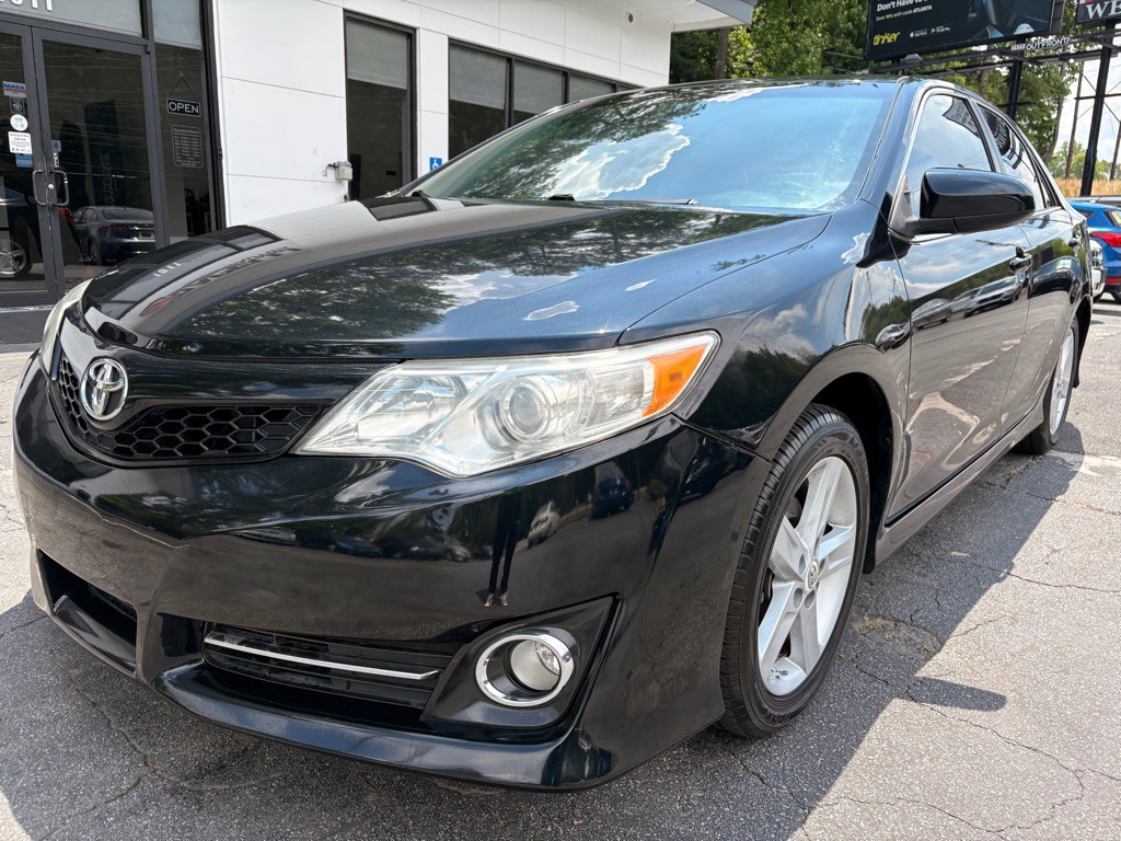 2012 Toyota Camry Image 4