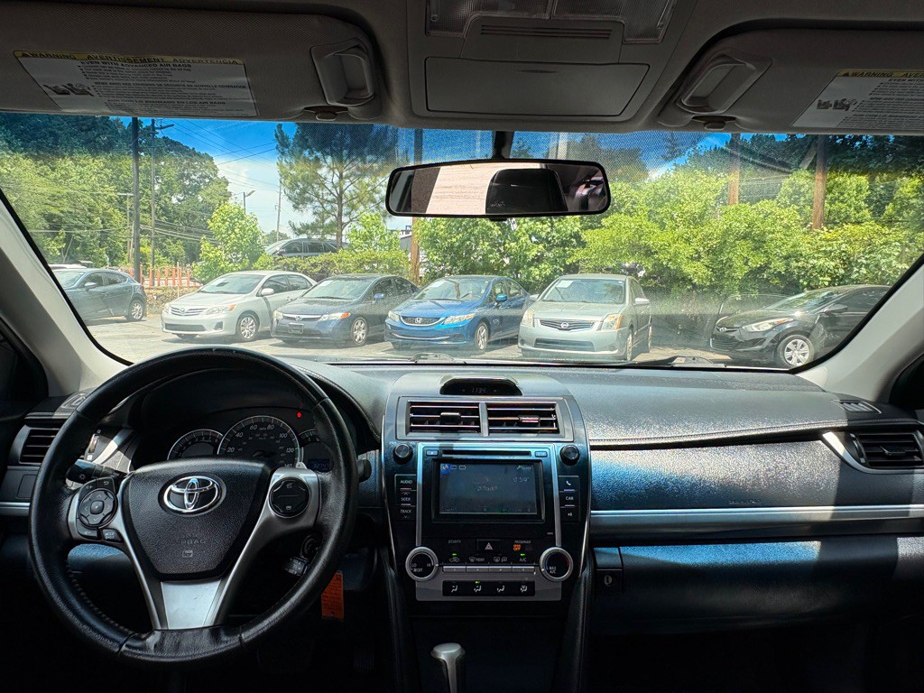 2012 Toyota Camry Image 7