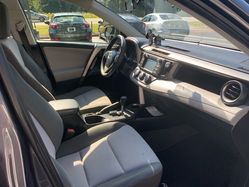 2015 Toyota Rav4 Image 8