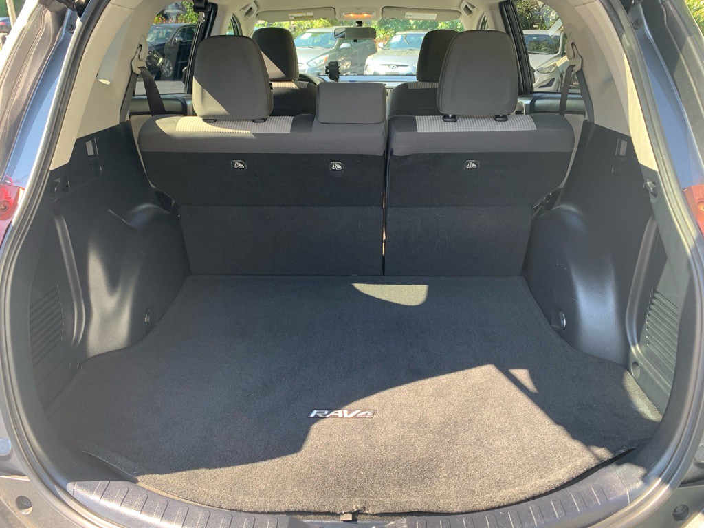 2015 Toyota Rav4 Image 13