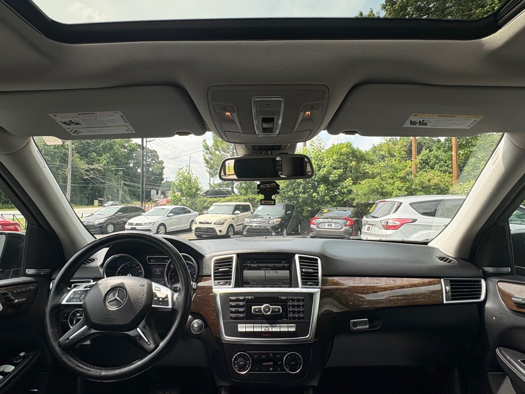2015 Mercedes-Benz M-Class Image 7