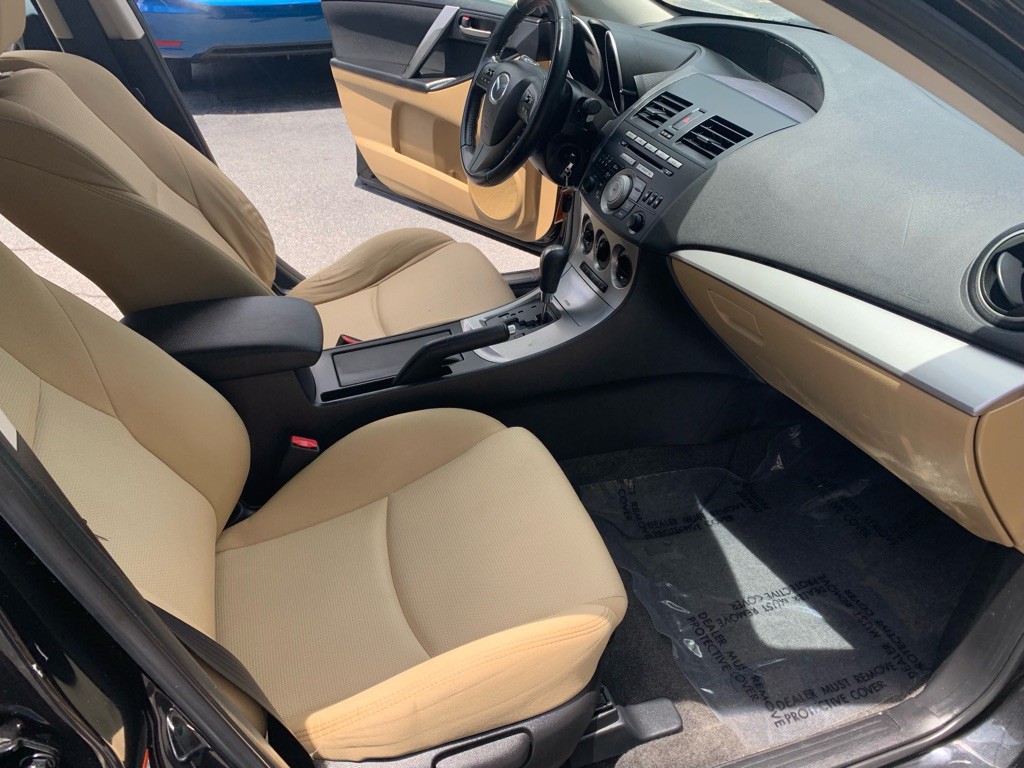 2010 Mazda Mazda3 Image 11
