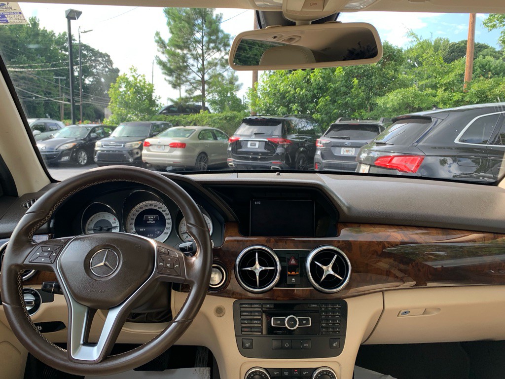 2015 Mercedes-Benz GLK-Class Image 9