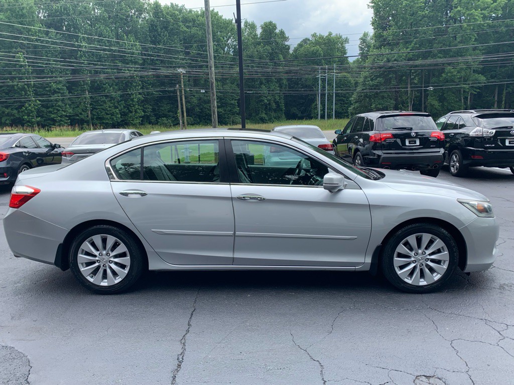 2013 Honda Accord Image 2