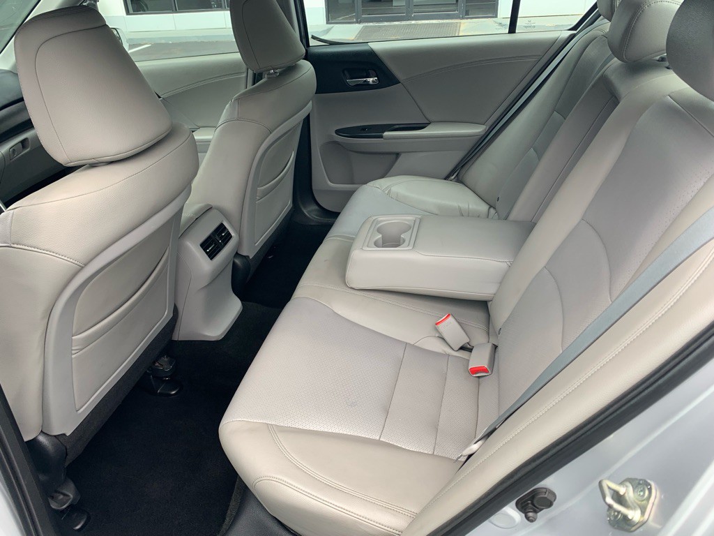 2013 Honda Accord Image 9