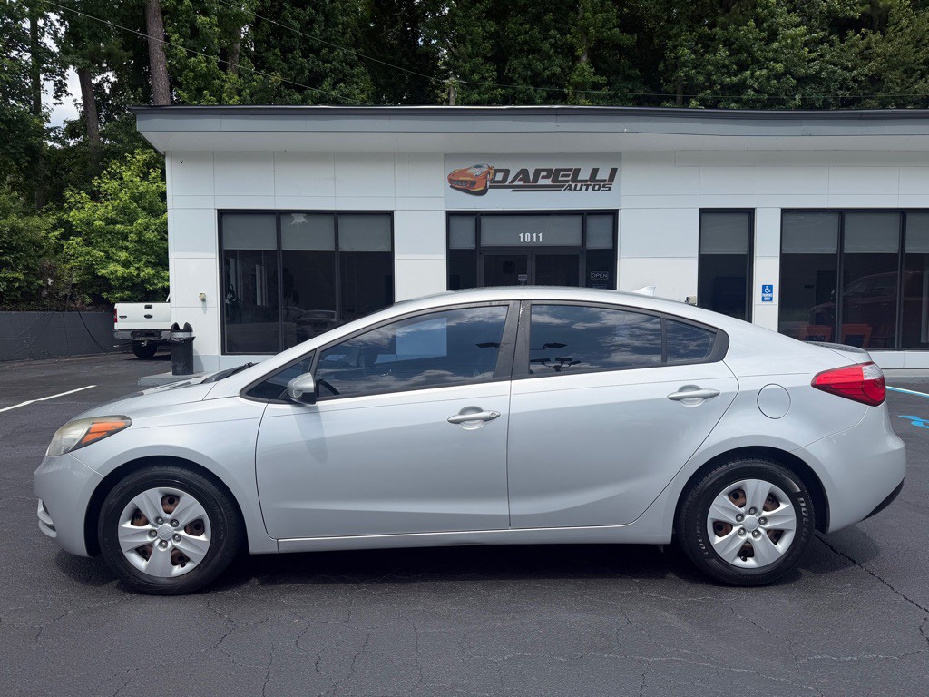 2016 Kia Forte Image 2