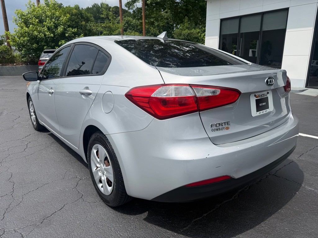 2016 Kia Forte Image 3