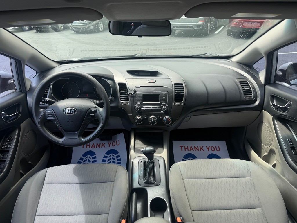 2016 Kia Forte Image 8