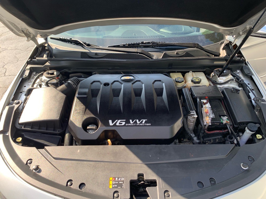 2016 Chevrolet Impala Image 12