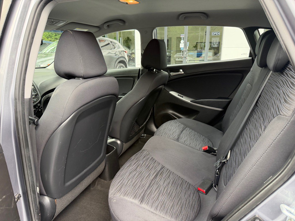2017 Hyundai Accent Image 10