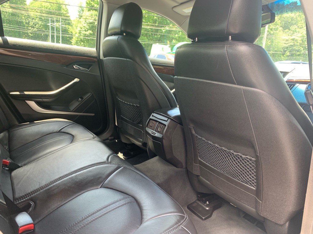 2011 Cadillac CTS Image 11