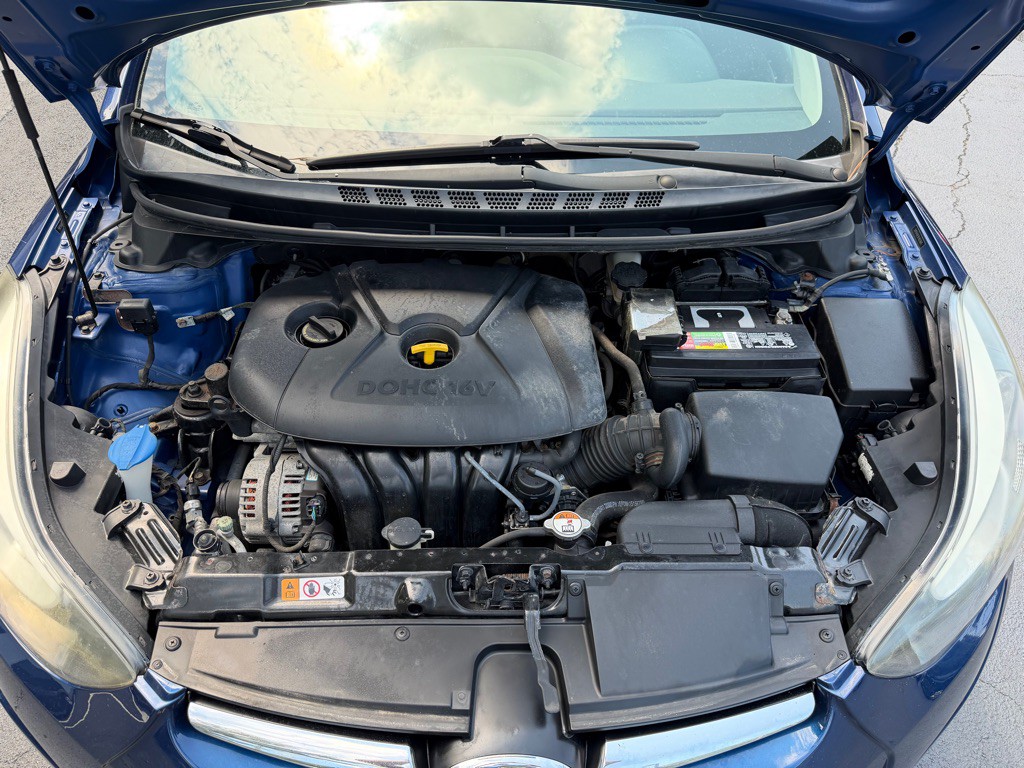 2015 Hyundai Elantra Image 12