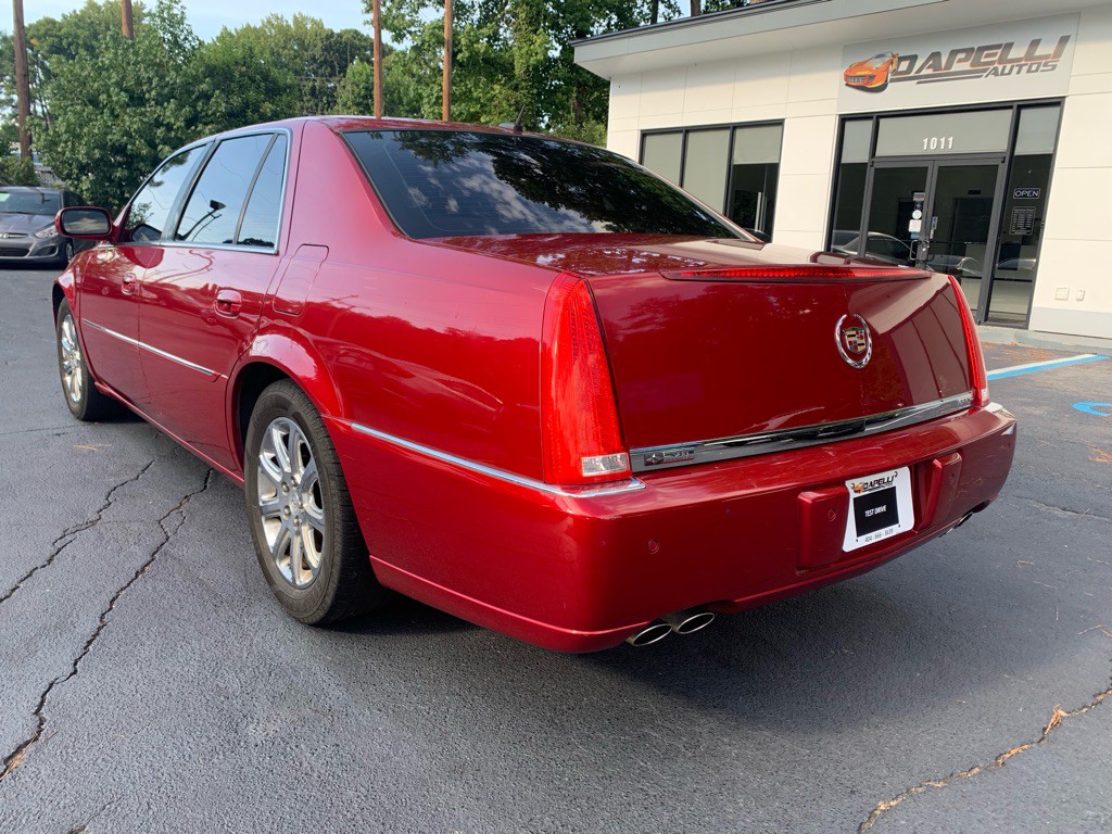 2008 Cadillac DTS Image 3