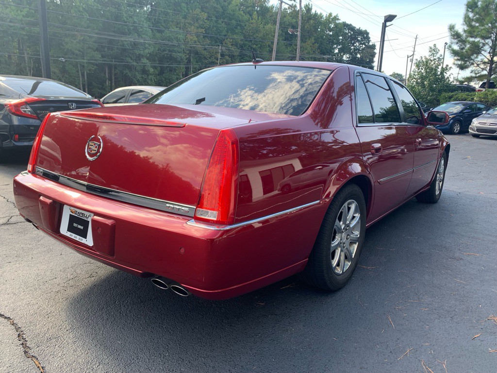 2008 Cadillac DTS Image 6