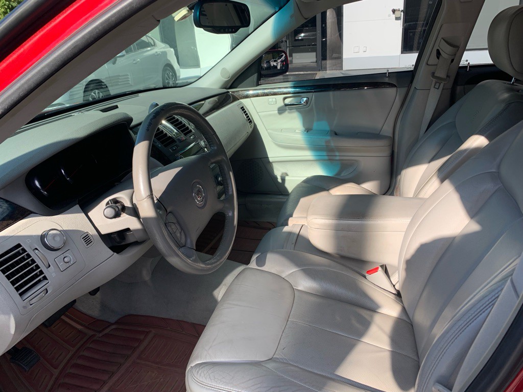 2008 Cadillac DTS Image 7